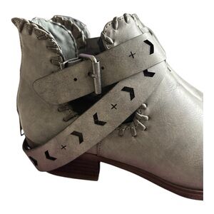 Rampage Stone Gray Ankle Boots With Box